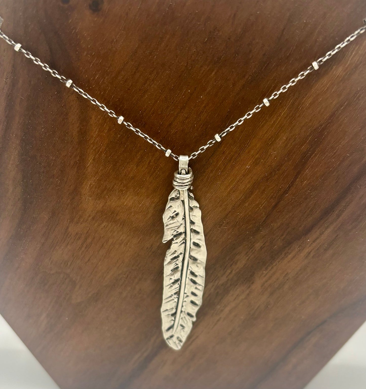 Echo Feather Necklace