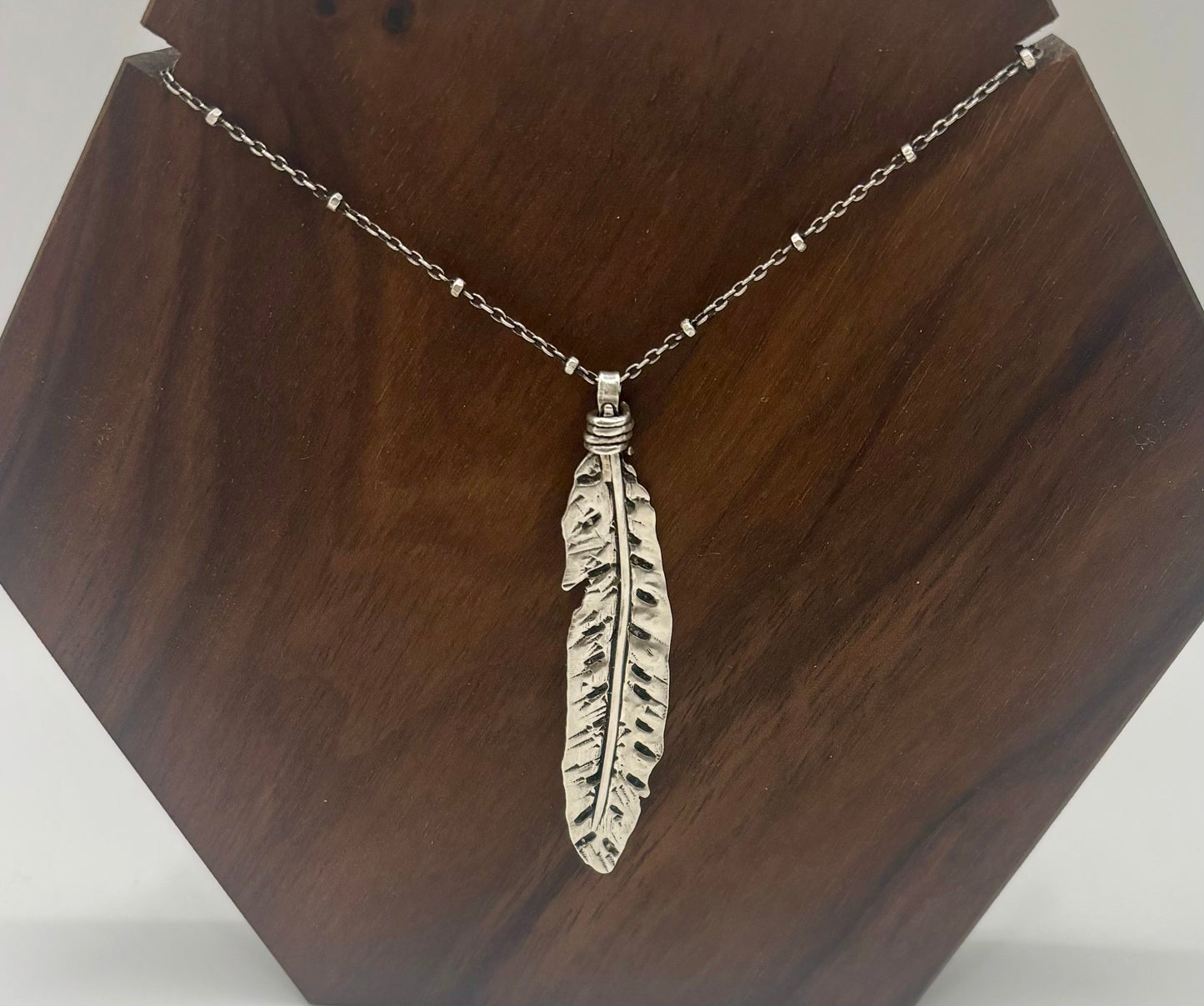 Echo Feather Necklace